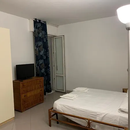 Hawaiian Apartment Florence